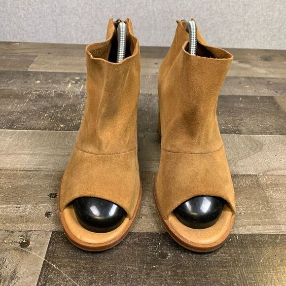 UGG womens 10 Ginger suede peep toe Ankle boot strap heel - Picture 6 of 10